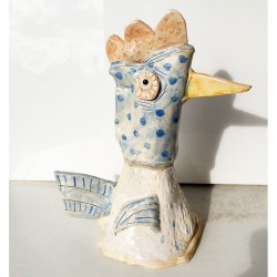 Keramik: "Chicken with Blue Polka Dots"